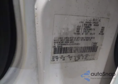 2001 Ford F-150 Harley-Davidson Edition/King Ranch Edition/Lariat/Xlt z USA, uszkodzony, nr VIN 1FTRW07L31KD59855